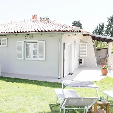 House Punta Ii Holiday home Umag
